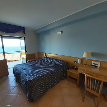 Lachea 3* Aci Trezza