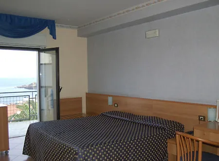 Lachea Ξενοδοχείο 3*