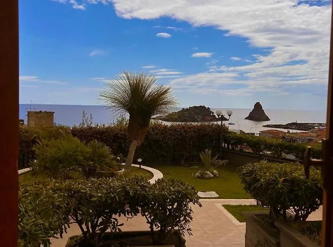 Hotel Lachea Aci Trezza