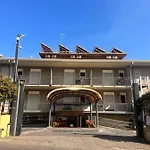 Lachea Otel