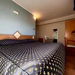 Lachea Otel 3*