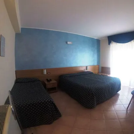 Lachea Hotel 3*