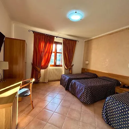 Lachea Hotel 3*