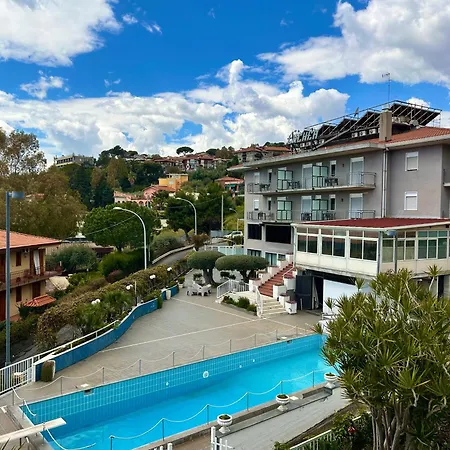Hotel Lachea 3*