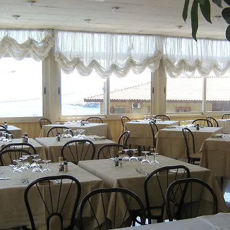 Hotel Lachea 3*